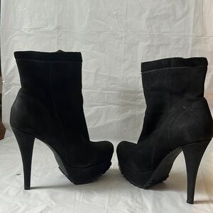 Anthropologie Kelsi Dagger Shaina Black Leather 5” Heel Boots Size 8.5